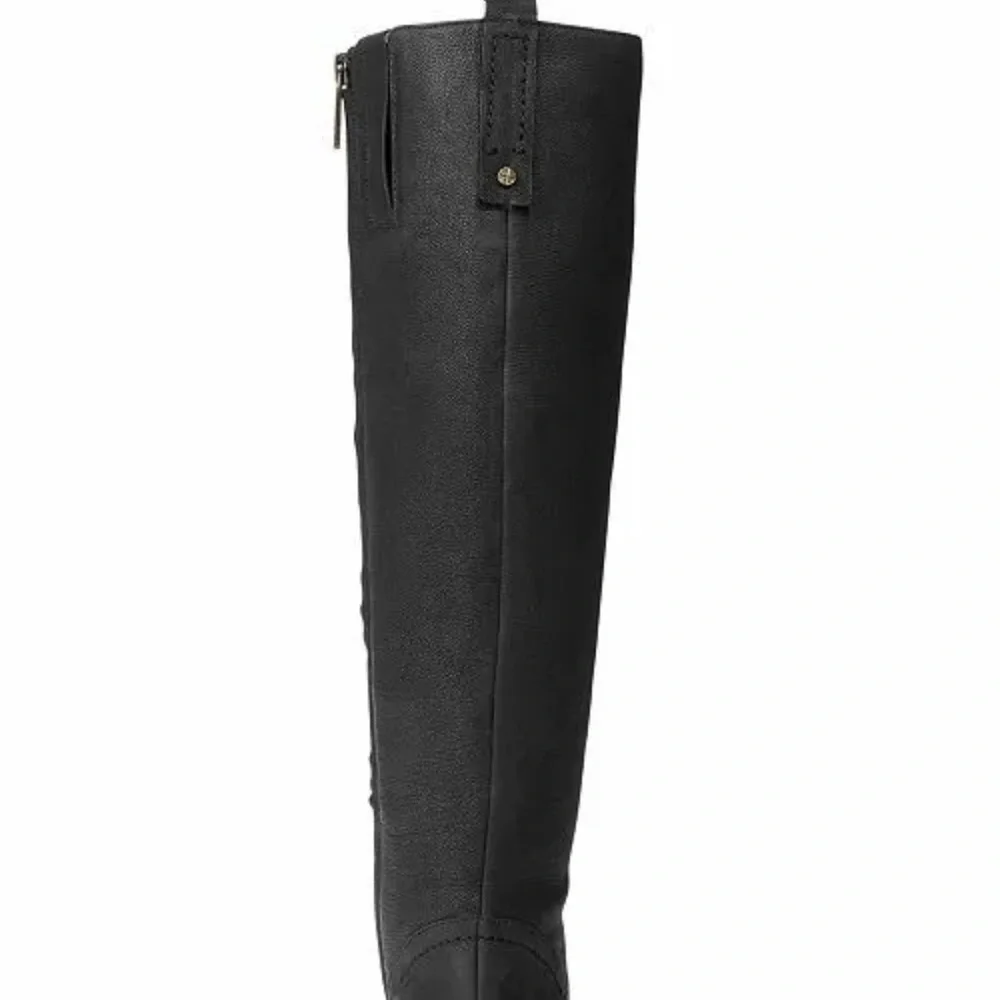 Nine West tall Nicolah Leather Boots, barely used no scuffs or scratches sz 7.5